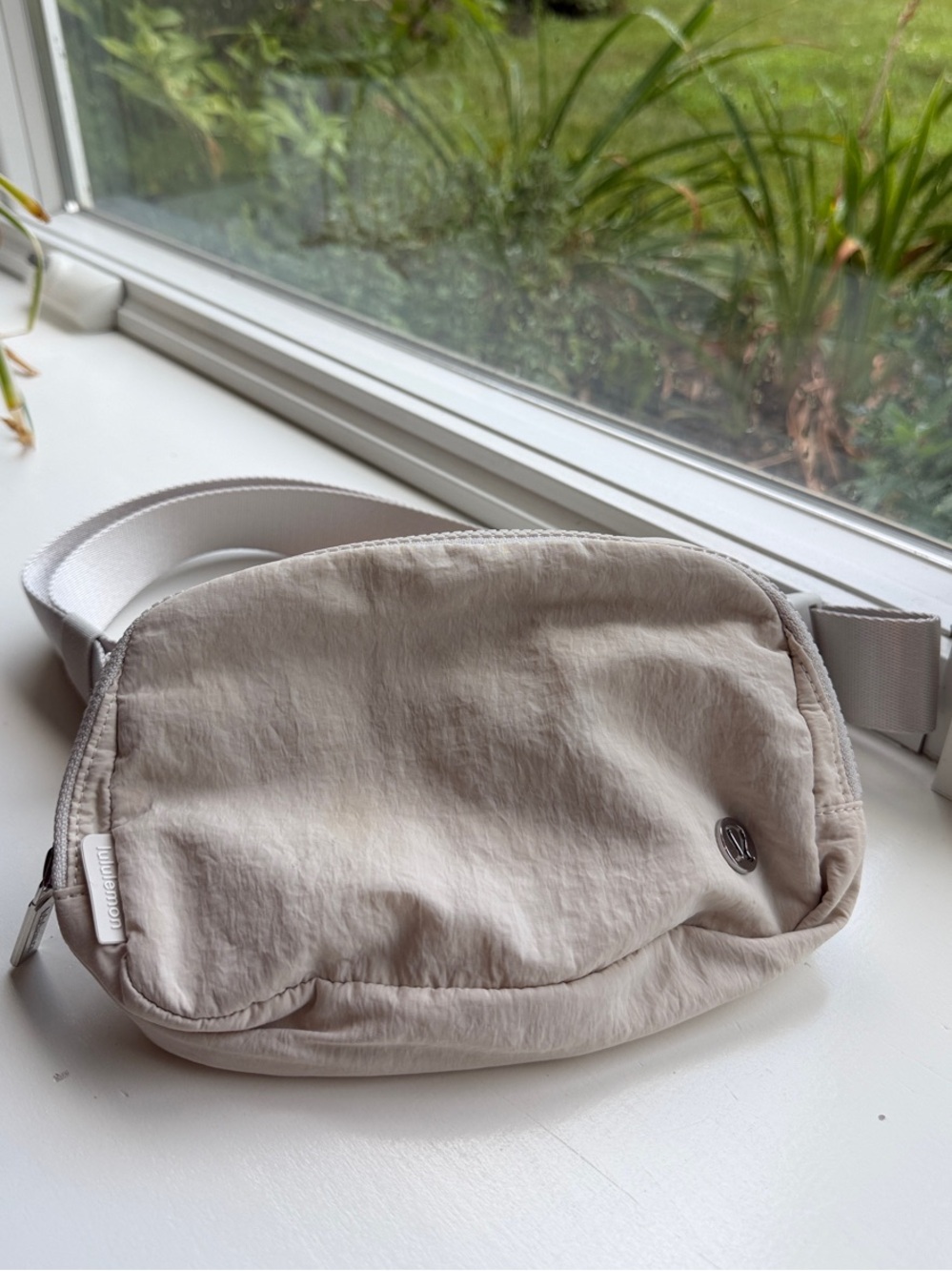 lululemon athletica Light Beige Crossbody Belt Bag - Neutral Tone